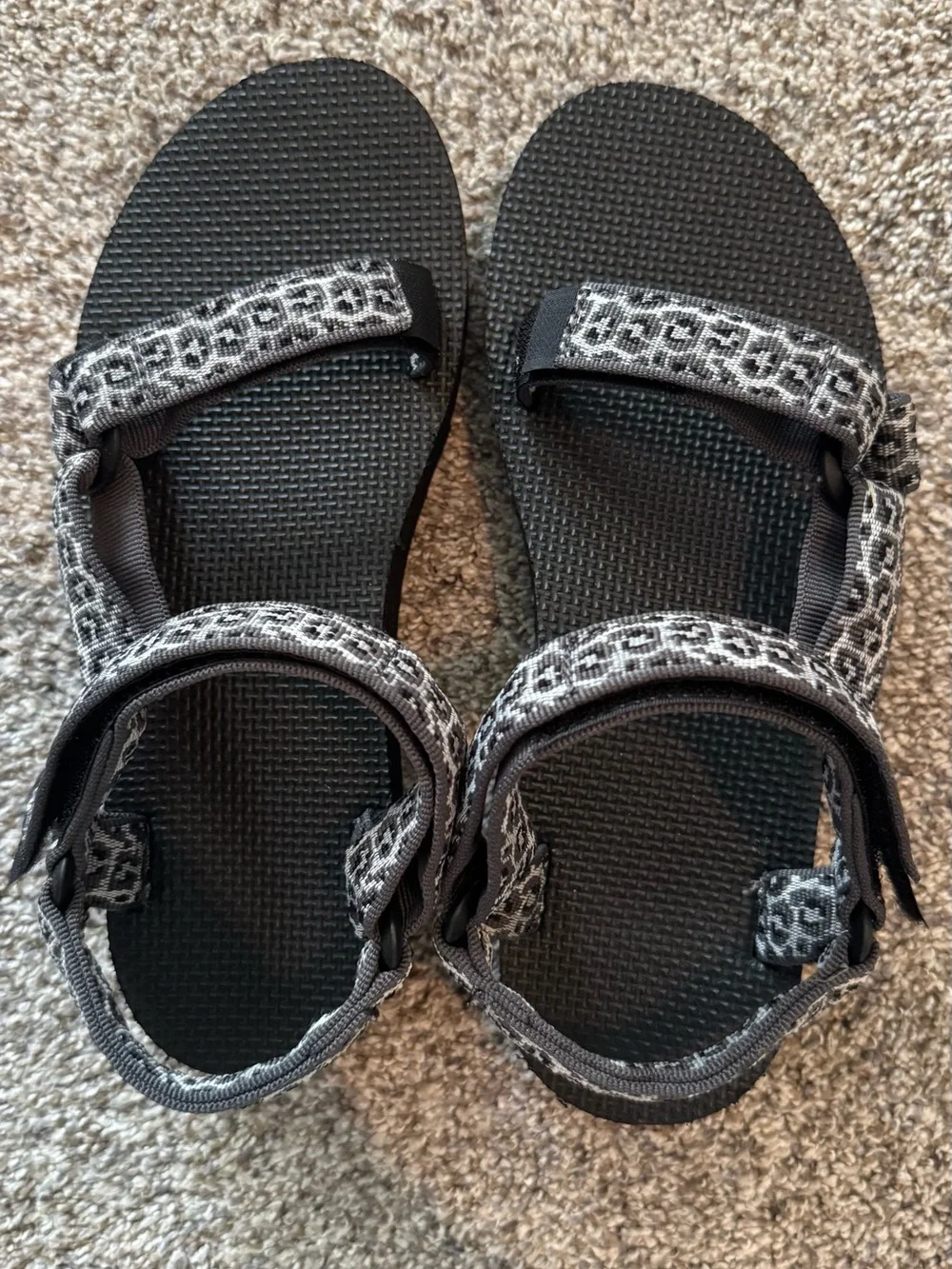 Teva Midform Universal Leopard Strappy Sandals US8/UK6/EUR39 Black & Gray $60